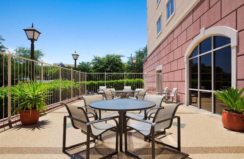 Gateway Hotel | Embassy Suites by Hilton Austin The Domain Area