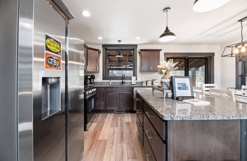 Lead House | Embers Gulch 1 brand new duplex, wifi, hot tub, paved roads, shared pool access