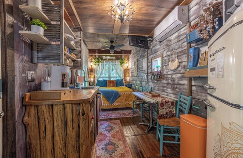 Wedowee Cabin | Enchanted Tiny Stay w/Hot tub-The Stowaway