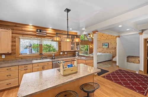 Bumpass Cabin | Enchanting 5-Bed/5-Bath Lakefront Log Cabin with Private Cove and Sandy Beach.