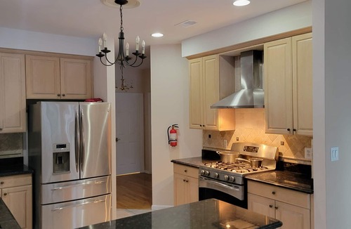 Wickatunk House | Enchanting Old Bridge Haven – Stylish 4BR Cul‑de‑Sac Retreat w/Spa Bath