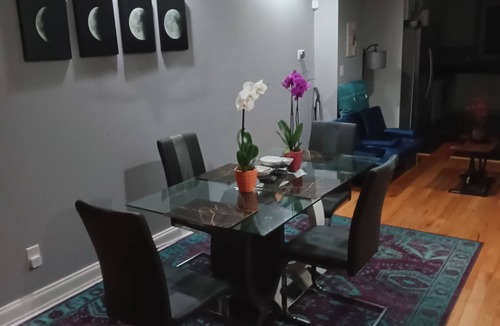 Highlandtown Apartment | Enchanting Studio Bedroom for Solo Traveler in Charm City Baltimore, Maryland