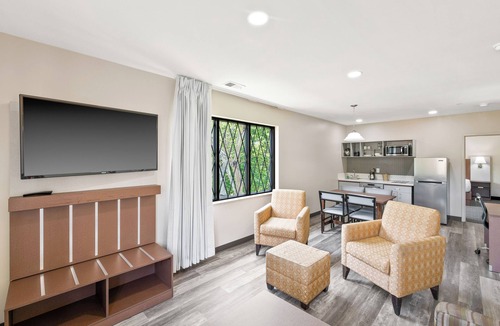 Charlottesville Hotel | English Inn of Charlottesville