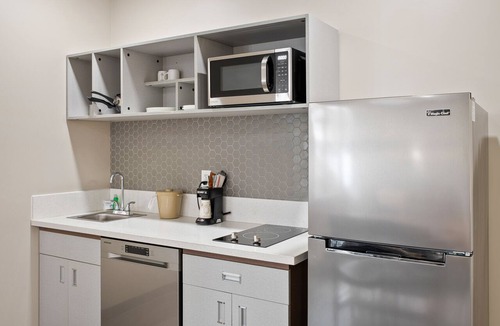 Charlottesville Hotel | English Inn of Charlottesville