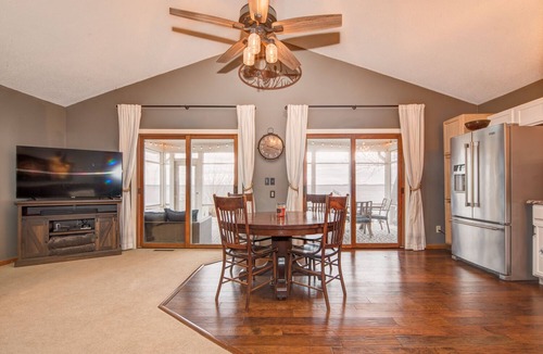 Spirit Lake Cabin | Enjoy a Cabin Getaway on the North Shore of Big Spirit Lake