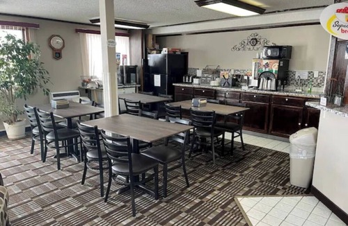 Lexington Hotel | Enjoy a Tranquil Stay Close to the City’s Museums - Perfect for Adventurers