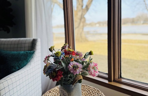 Emmetsburg Condo | Enjoy beautiful sunrises at South Beach!