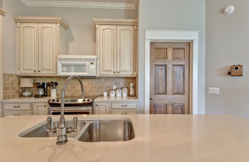 Wedowee Cottage | Enjoy spacious 4 bedroom home with stunning lake views and year round deep water