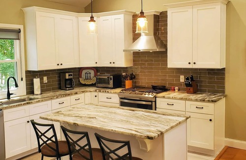 Waleska House | Enjoy the Beautiful Scenery and Tranquil Waters of Lake Chickasaw