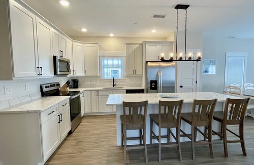 Corolla Light Condo | Enjoy The Ocean Breeze just Steps from the Beach!