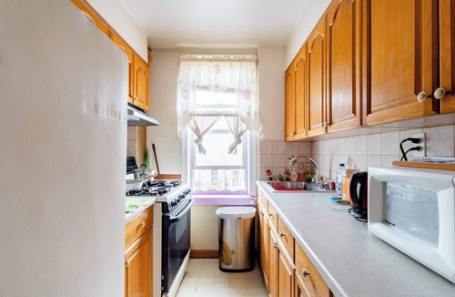 Sheepshead Bay Apartment | Enjoy this Cozy Brooklyn Room with Parking & Shared Kitchen & Bathroom