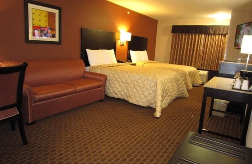 Monmouth Junction Hotel | Enjoy Free Breakfast at Red Carpet Inn and Suites Monmouth | 2 Units