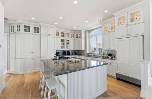 Stone Harbor House | Enjoy your vacation in this lovely Stone Harbor Custom Built home feature 5 bedrooms, 6 full baths and 1 half bath.