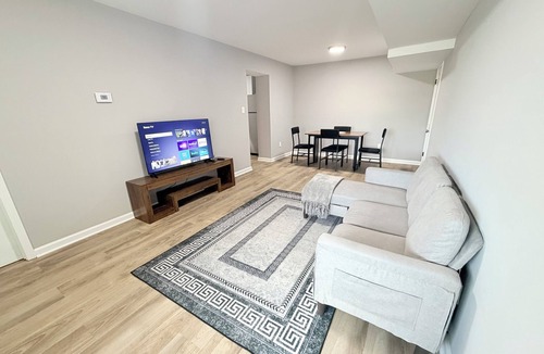 Nauck Apartment | Enjoyable 1-bedroom apartment with independent entrance in Arlington
