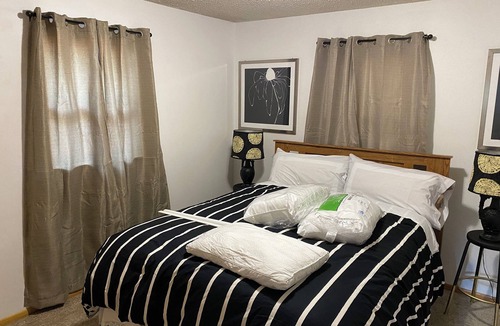 Aberdeen House | Entire home in Aberdeen South Dakota