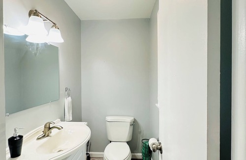 Egg Harbor Township House | Entire Home , 2Queen bed, 1.5 BR , Pets , Event , Experiences