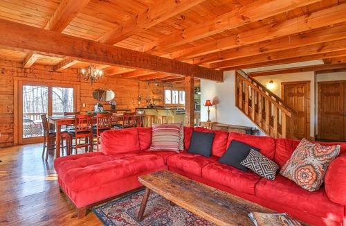 Waterford House | Entire Log Cabin Vacation Rental 4 Bedroom contact us for availability