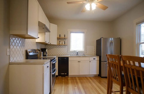 Aksarben - Elmwood Park House | Entire One Bedroom Home in Omaha