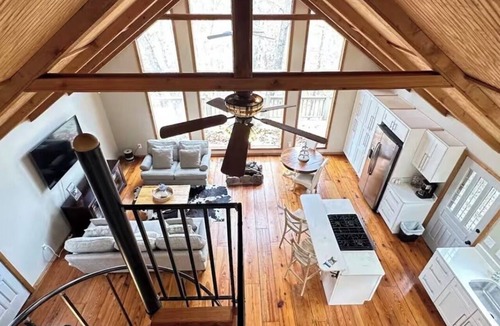 Mentone Cabin | Eremos – A Peaceful Browside Escape with Unforgettable Views