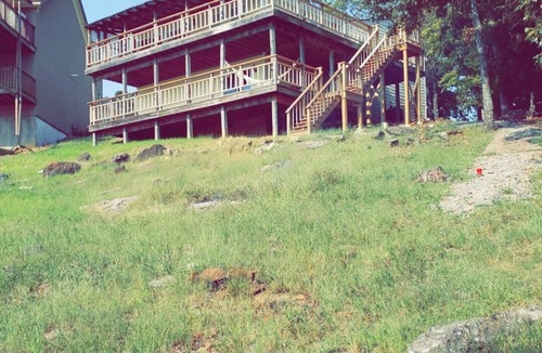 Canadian House | Eufaula Lakefront House In Quiet Neighborhood w/Private Dock & Game room
