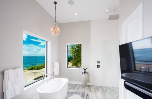Bodden Town Villa | Evolution by Luxury Cayman Villas