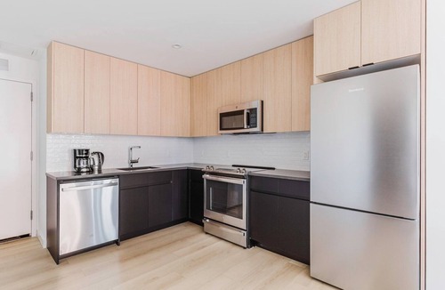 Jersey City Apartment | Excellent Jersey City 1BR w/Gym, W/D, A/C & Game Room, by Blueground