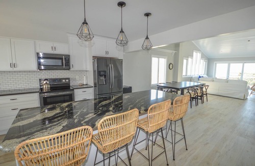 Dennisville House | Exceptional Beach facing townhome with stunning Ocean and Bay views