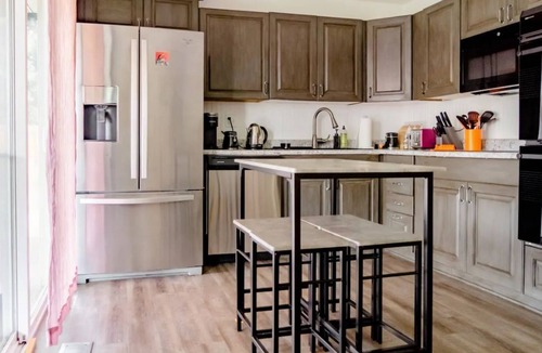 Lakewood House | Exclusive Stay Private Room 3: Adults Only + Near Red Rocks