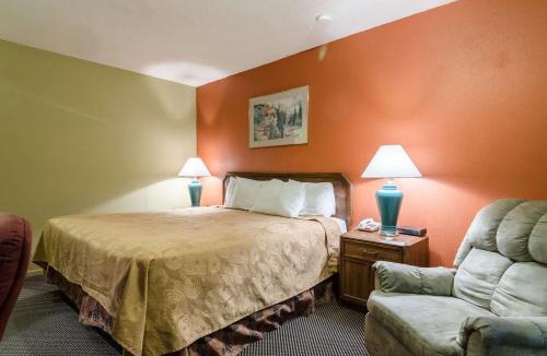 Dodge City Hotel | Executive Inn Dodge City, KS