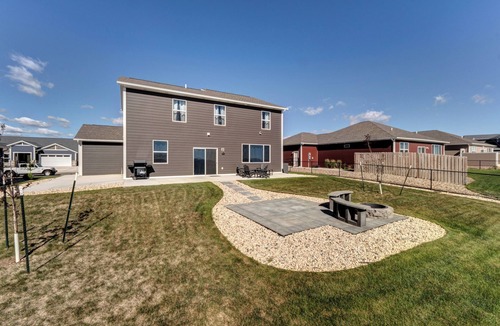 Rapid City House | Executive Stay for Work & Family