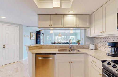 Palmetto Dunes Villa | Expansive Views of the Pool, Lagoon and Ocean!