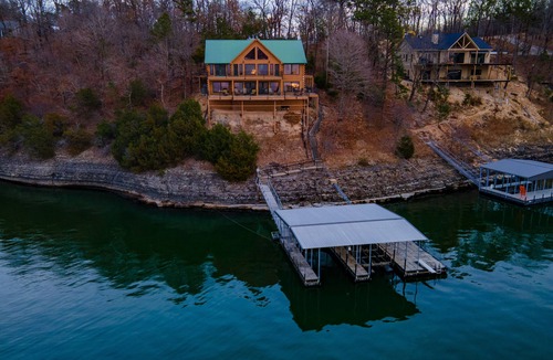 Eucha Cabin | Experience Lakeside Luxury & the Ultimate Grand Lake, OK Vacation Rental