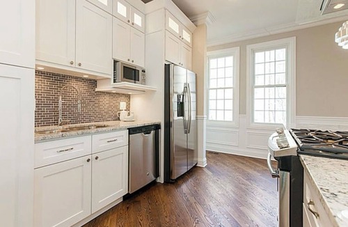 Irving Park House | Experience Luxury and Comfort in Chicago - 4bd/4ba House