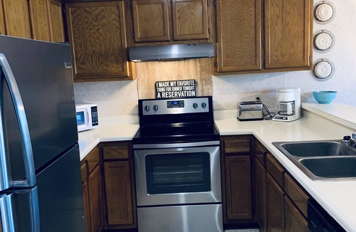 Banner Elk Condo | Experience Mountain Bliss: Cozy Condo w Resort Amenities in Beech Mountain, NC!