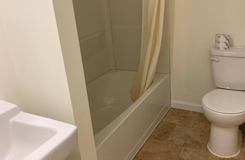 Lakehurst Hotel | Express Inn