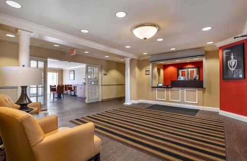 Rosemont Hotel | Extended Stay America Suites - Chicago - O'Hare - Allstate Arena