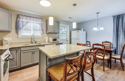 West Ashley House | Extended Stay in Charleston! 5 Mi to Historic Dtwn
