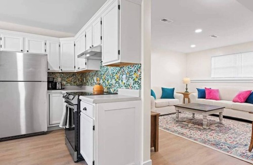Richmond Apartment | Extended Stay - Park Place #3 - Stylish, Comfort, & Convenience, Just Like Home