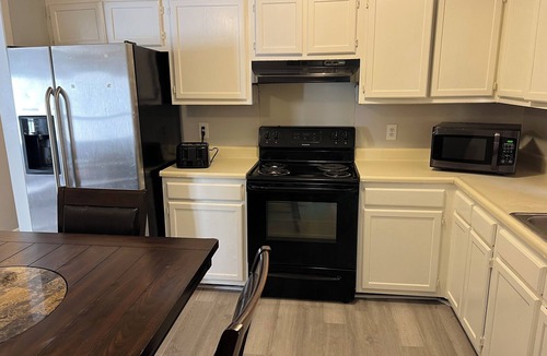 Fayetteville House | Fabulous 5-bedroom bungalow with AC in charming Fayetteville