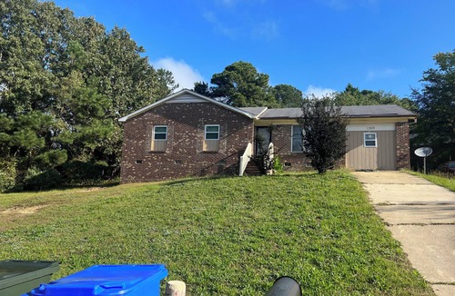 Fayetteville House | Fabulous 5-bedroom bungalow with AC in charming Fayetteville