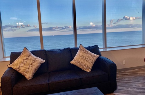 Atlantic City Apartment | FABULOUS BEACHFRONT RENOVATED STUDIO AND AMAZING OCEAN VIEWS