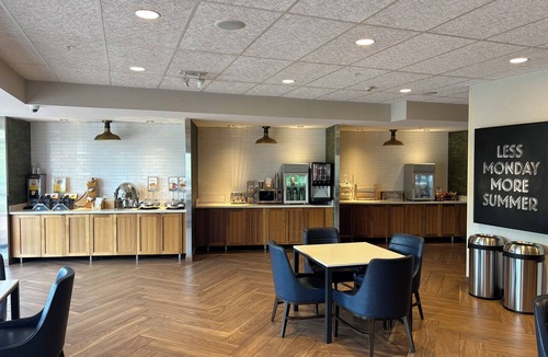 Northfield Hotel | Fairfield Inn and Suites by Marriott Northfield