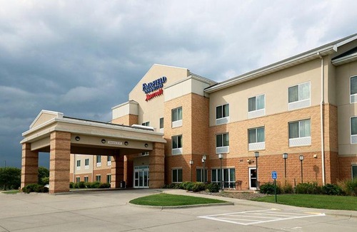 Des Moines Hotel | Fairfield Inn & Suites Des Moines Airport