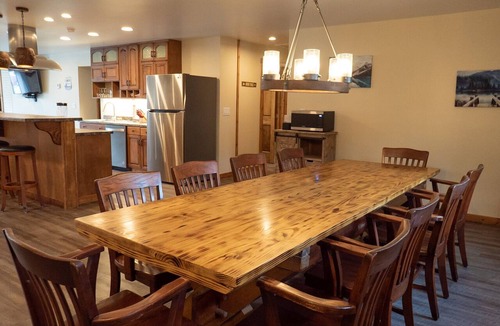 Ohiopyle Condo | Falls Overlook Lodge - Family Friendly Lodge Near Trails & Fallingwater