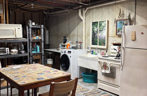 Plattsburg Apartment | Family friendly, 2-bedroom apartment in beautiful Plattsburg w/racketball court.