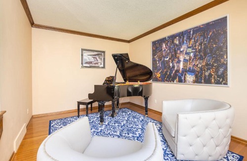 Clive House | Family Friendly 5 BR Home with Hot Tub & Game Room