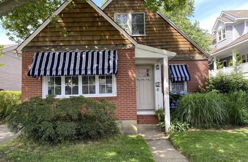 Bay Head House | Family friendly Bay Head home close to beach & town.