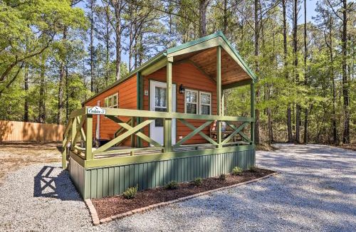 New Bern House | Family-Friendly Cabin ~ 5 Mi to Dtwn New Bern