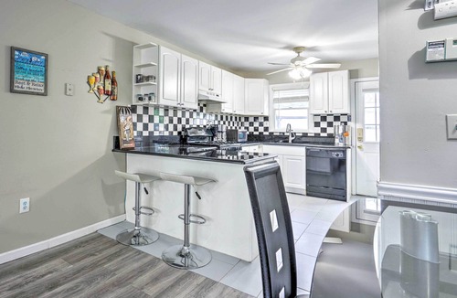 Keansburg House | Family-Friendly Keansburg Home: Walk to Beach!