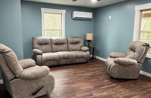 Rogersville Cabin | Family Friendly River Cabin! Bring the boat!